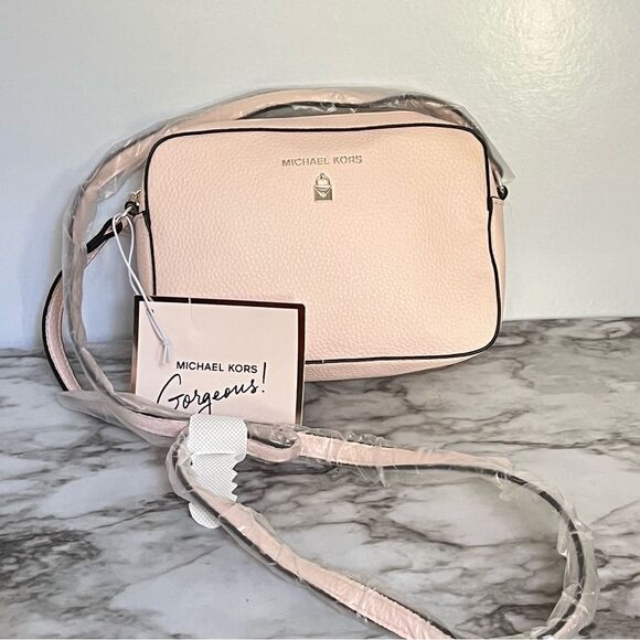 Michael Kors Gorgeous Small Mini Crossbody Bag- Pebbled Light Pink- NWT's - Picture 1 of 3